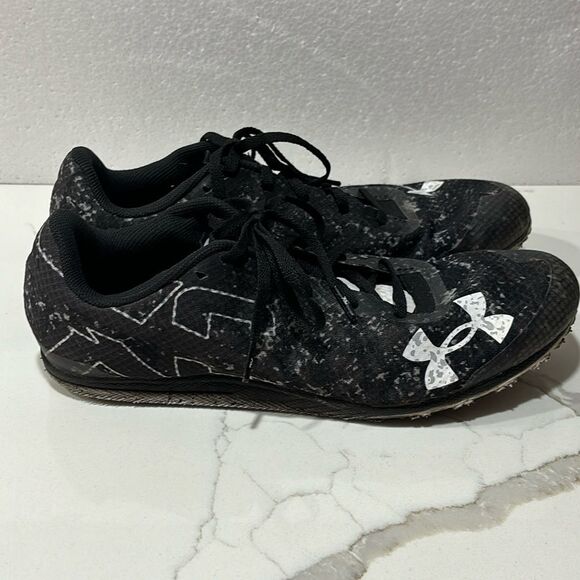 Under Armour | Men’s Brigade XC Black Spikeless Track Shoes - Picture 4 of 10